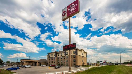 Best Western Plus North Platte Inn & Suites