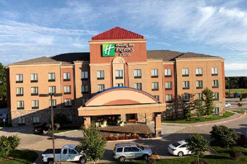 Holiday Inn Express and Suites Springfield Medical District